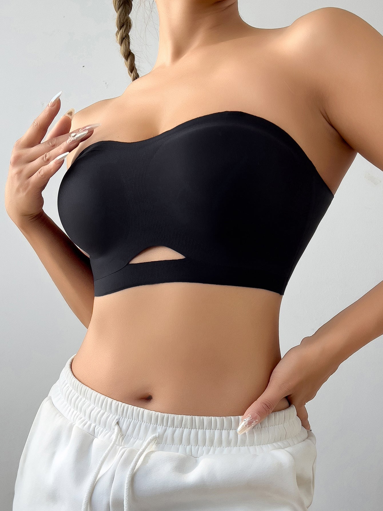 Einfarbiger, nahtloser Ausschnitt, sexy, trägerloser Push-up-BH in Schwarz