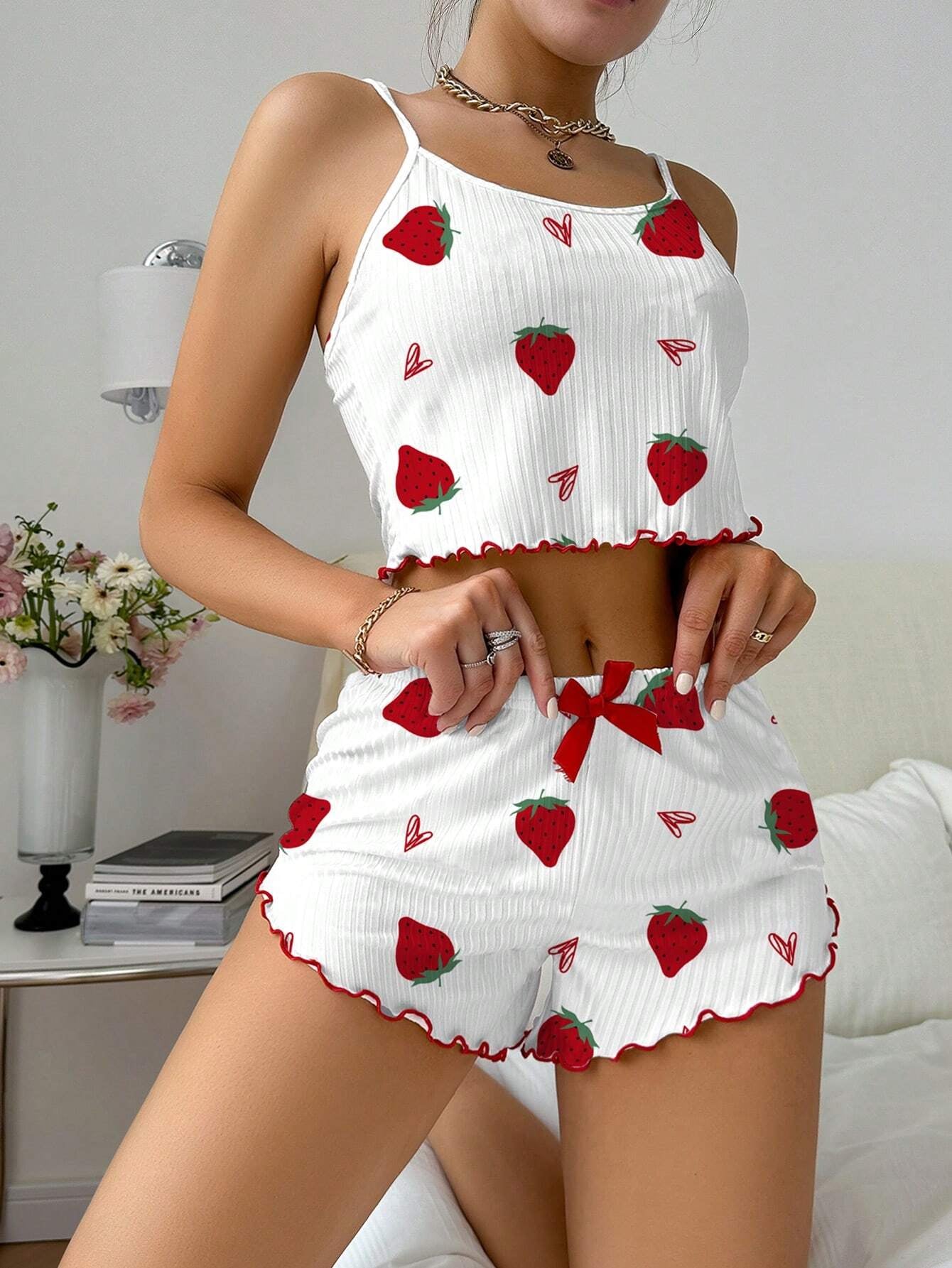Erdbeer-Print Camisole- und Shorts-Pyjamaset Weiß