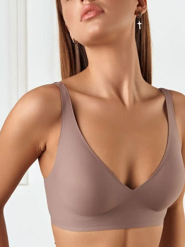 Drahtloser, nahtloser BH für Damen, unsichtbarer tiefer V-Plunge-BH mit herausnehmbarer Polsterung, RosyBrown