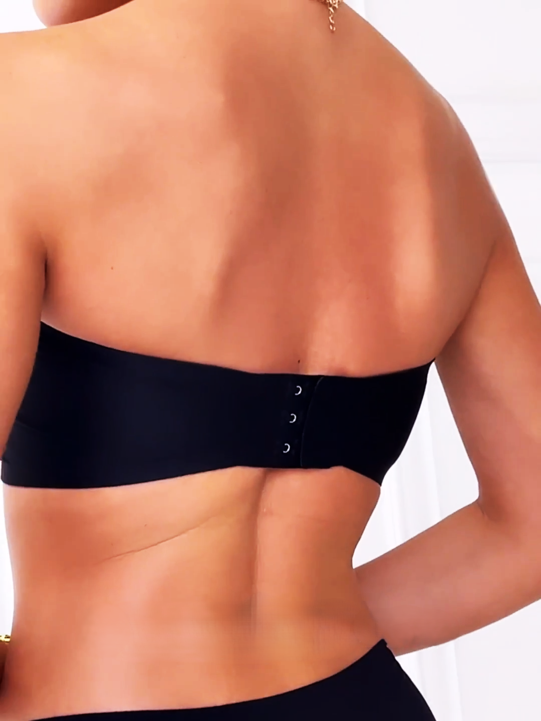 Trägerloser, kabelloser, unsichtbarer Push-up-BH mit Tube-Top, Schwarz