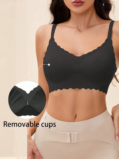 Solides, nahtloses Bralette mit Muschelbesatz in Schwarz